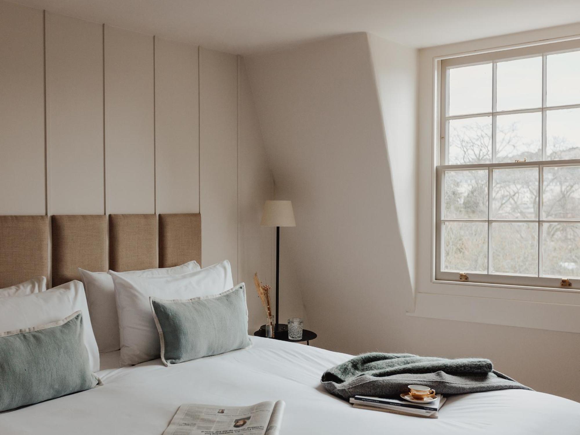 No 15 By Guesthouse, Bath Exterior foto A bedroom at The Mitre